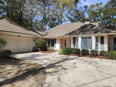 Main picture of 11 Gossamer Ln