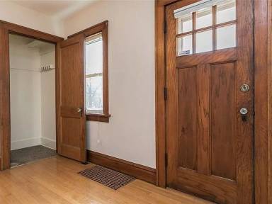 Main picture of 1356 G Ave NE