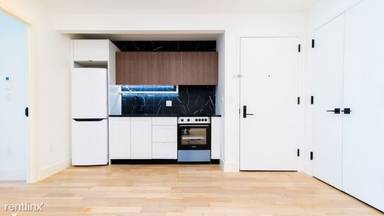 Main picture of 830 Saint Johns Pl