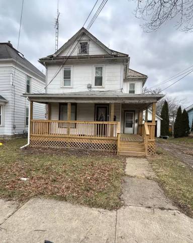 Main picture of 415 1/2 Virginia Ave