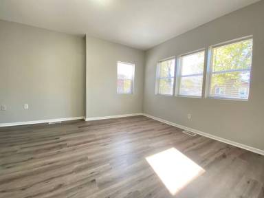 Main picture of 1145 Polk St