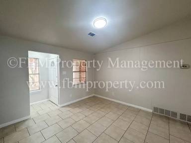 Main picture of 2641 Arlington Ln