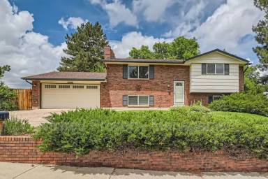Main picture of 306 Helena Cir