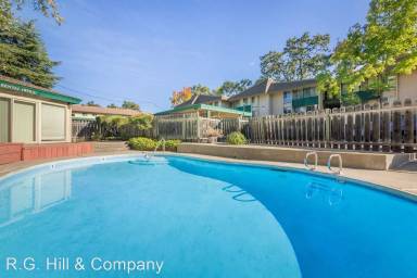 Main picture of 1398 Creekside Dr