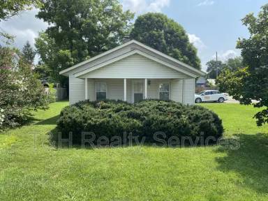 Main picture of 1389 S Marion St