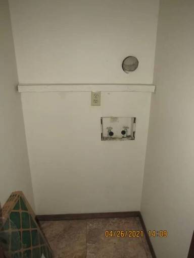 Main picture of 7914 NW Crossland Cir