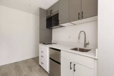 Main picture of 3019 S Angeline St