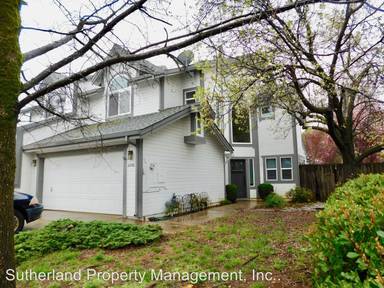 Main picture of 3326 Corinthian Ln