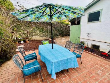 Main picture of 517 3rd St