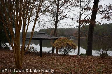 Main picture of 23 Cedar Ct