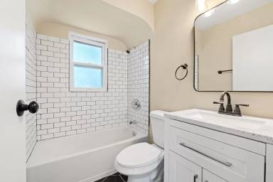 Main picture of 9753 Vickie Pl