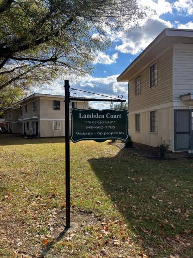 Main picture of 105 Lambden Ave