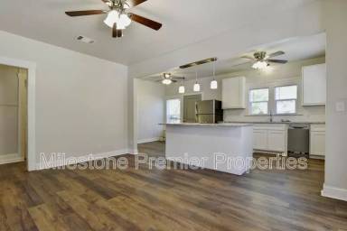 Main picture of 1115 S Rusk Ave