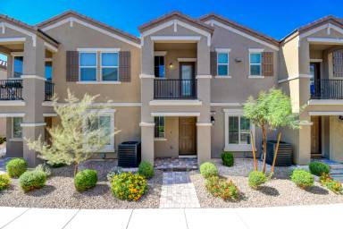 Main picture of 664 Anemone Ln