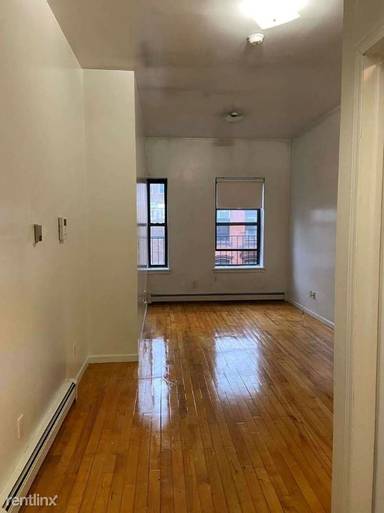 Main picture of 90 Rivington St