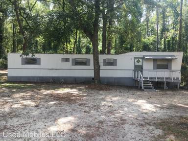 Main picture of 1017 Pond Dr