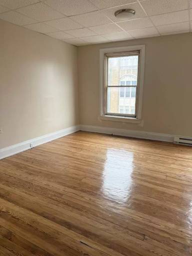 Main picture of 32 W High St