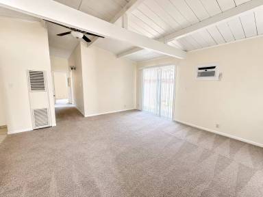 Main picture of 272 Donner Ave