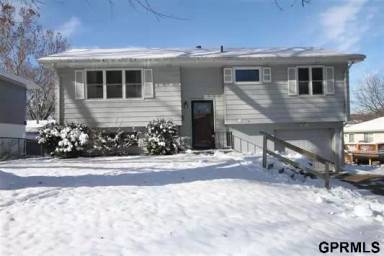 Main picture of 7530 S 89th St