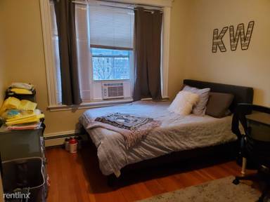 Main picture of 1379 Commonwealth Ave Apartments
