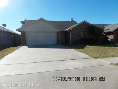 Main picture of 4402 SW Hickory Ln