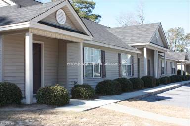 Main picture of Lakeview Apartments