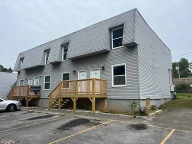 Main picture of Copperwood Ln