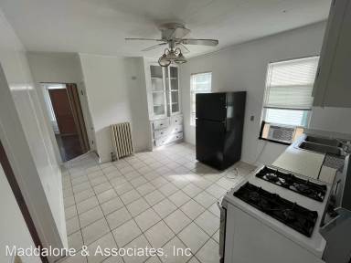 Main picture of 8 Lomasney Ave