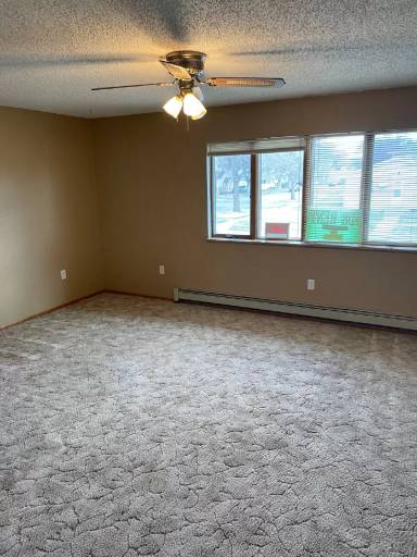 Main picture of 1405 E Bowen Ave