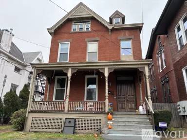 Main picture of 430 S Atlantic Ave