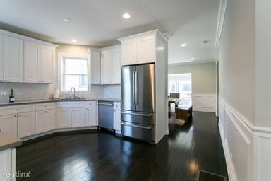 Main picture of 6444 N Algonquin Ave