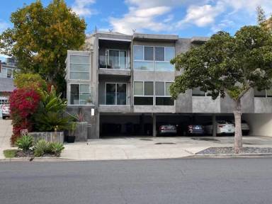 Main picture of 10683 Holman Ave