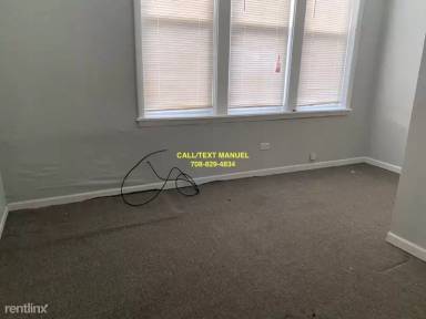Main picture of 4620 S Lake Park Ave