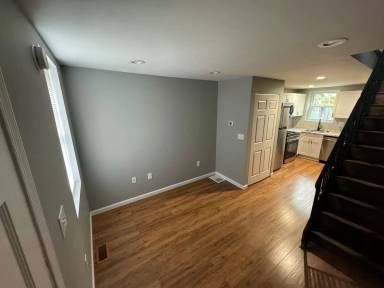 Main picture of 1521 Lemmon St