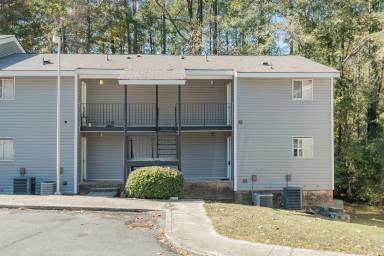 Main picture of 1700 14th Ave E