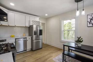 Main picture of 764 S Grand Ave NW