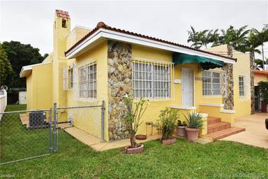 Main picture of 3070 SW 14th St