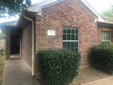 Main picture of 1501 Maglothin Ct