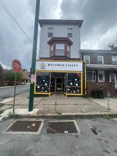 Main picture of 42 E Ridge St