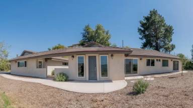 Main picture of 6633 W Lilac Rd