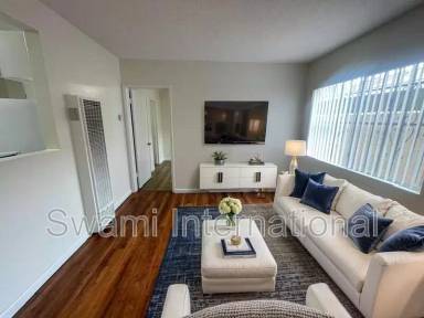 Main picture of 12615 Oxford Ave