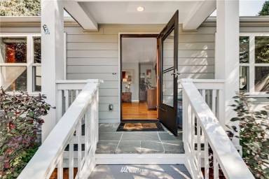 Main picture of 7734 31st Ave SW