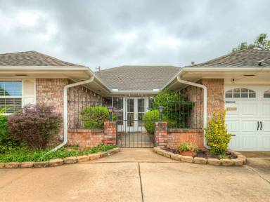Main picture of 7309 N Norman Rd