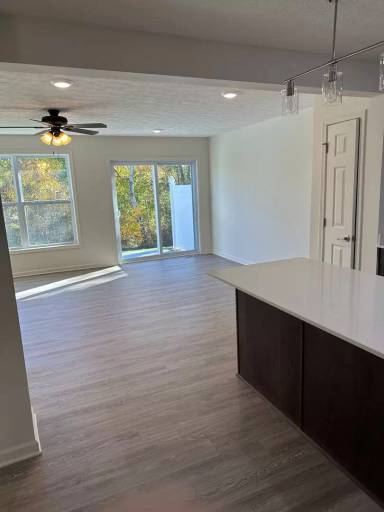 Main picture of 1515 Redfern Dr