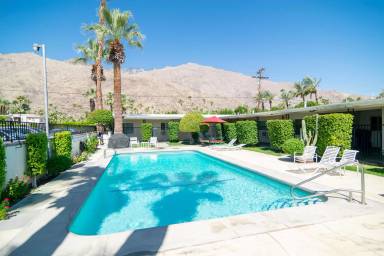 Main picture of 474 Avenida Ortega