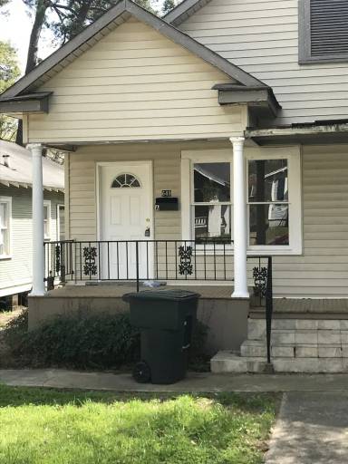 Main picture of 649 Merrick St