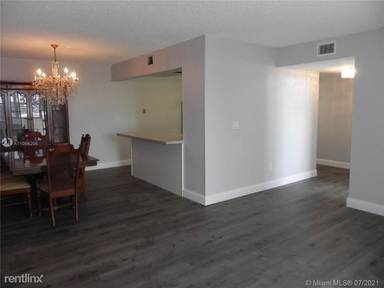 Main picture of 11755 SW 18th St