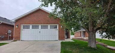 Main picture of 414 Appletree Ln