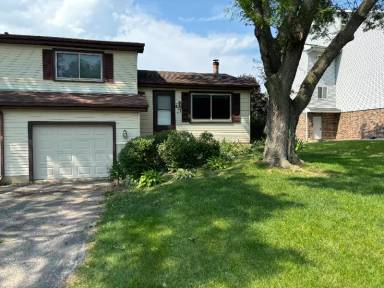 Main picture of 817 Henry St