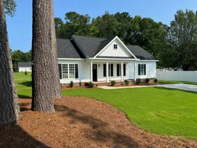 Main picture of 10070 E NC Highway 97